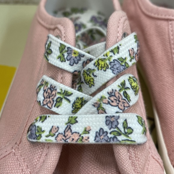 NIB Mini Boden Floral Lace Canvas Sneakers - Size 13 - Picture 8 of 8